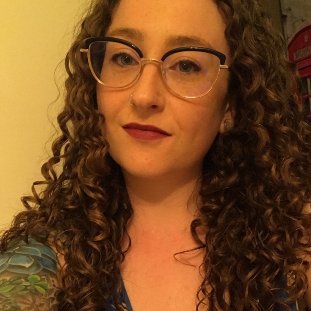 Meet your Posher, Nicole